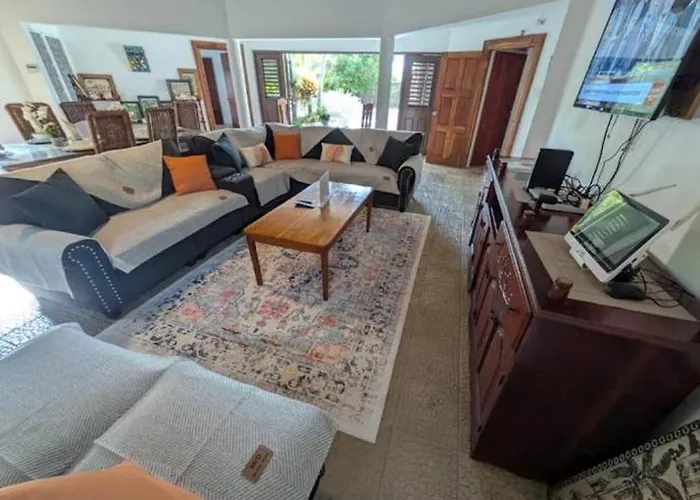 Reef Winds Villa